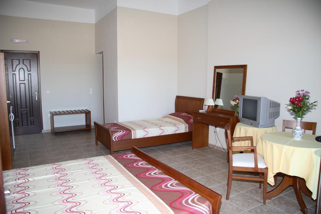 ואטי Calypso Apartments מראה חיצוני תמונה