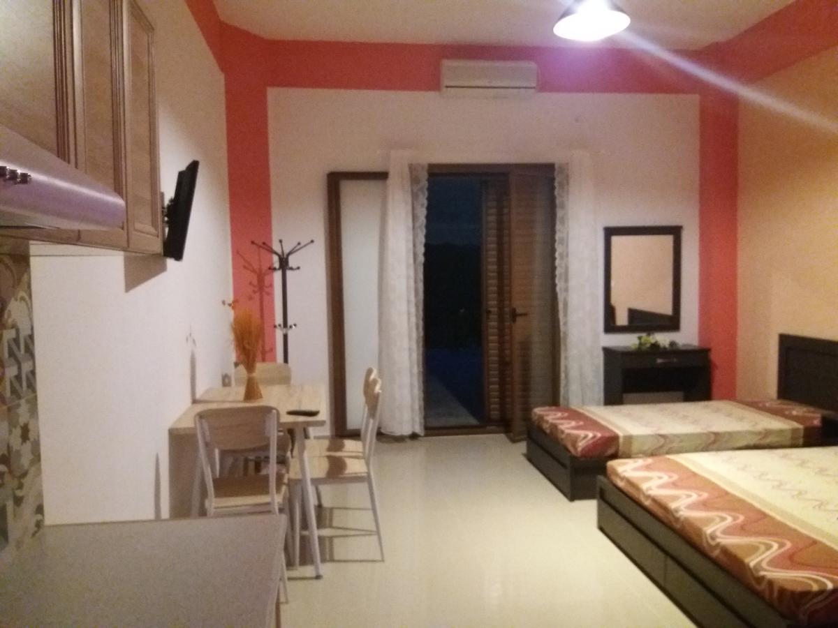 ואטי Calypso Apartments מראה חיצוני תמונה
