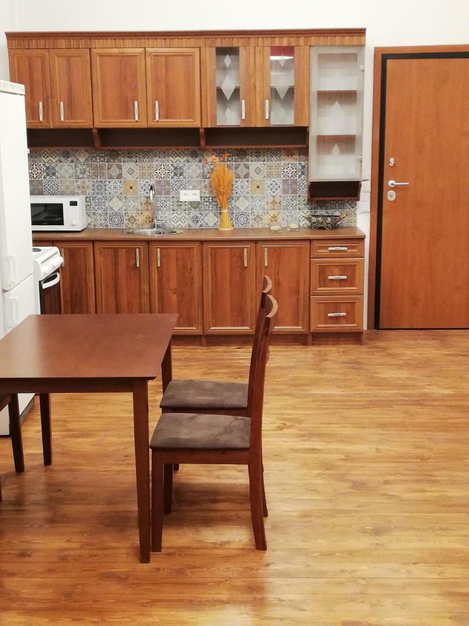 ואטי Calypso Apartments מראה חיצוני תמונה